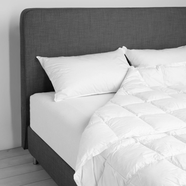 Bettdecke aus synthetischer Faser für Doppelbett von DaunenStep Neostep 400 - CLASSIC WINTER