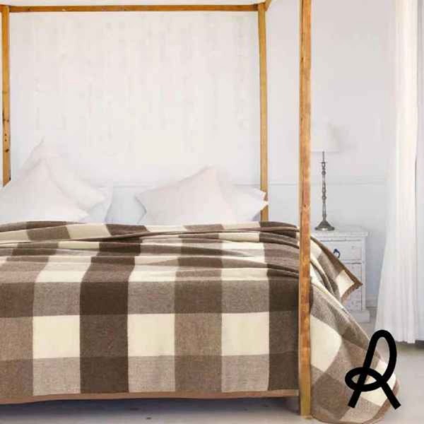 Coperta in lana letto matrimoniale Lanerossi Pamela Check colore Bianco/beige