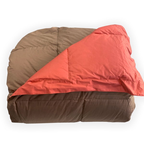 Bettdecke aus Daunen in Bicolor für Doppelbett von DaunenStep Duna CLASSIC WINTER in Braun/Rot