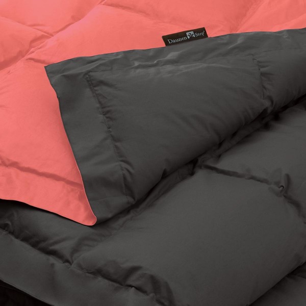 Trapunta In Piuma Bicolore Piazza e Mezza DaunenStep Duna Giardino di Rose colore rosa/nero CLASSIC WINTER