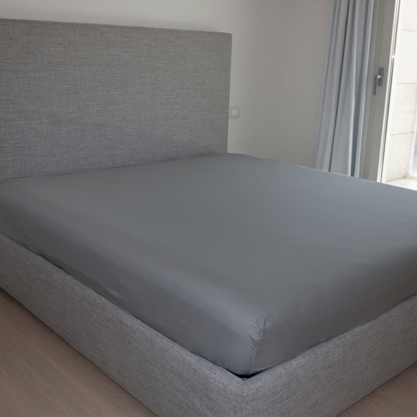 Lenzuola sotto con angoli letto matrimoniale 180x200 Cavalieri Lara in cotone Grigio